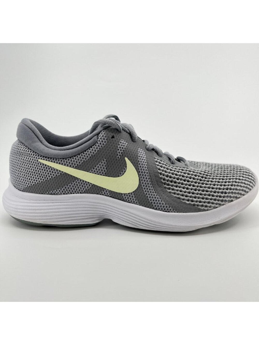 Nike Revolution 4 Womens Size 9.5 Gray White Athletic Running Shoes Sneakers